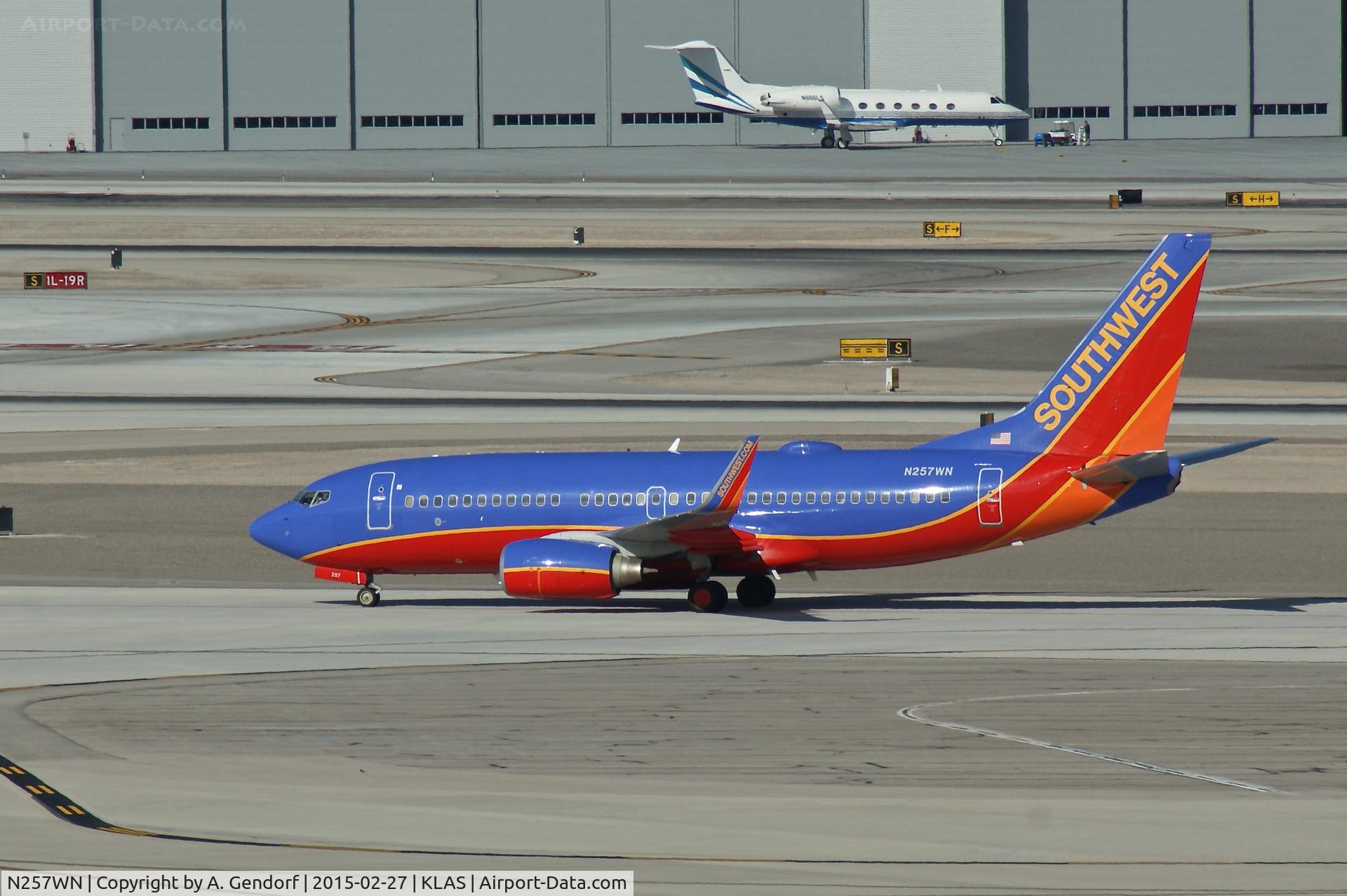 N257WN, 2006 Boeing 737-7H4 C/N 32515, Southwest Airlines, seen here on the taxiway at Las Vegas Int'l(KLAS)
