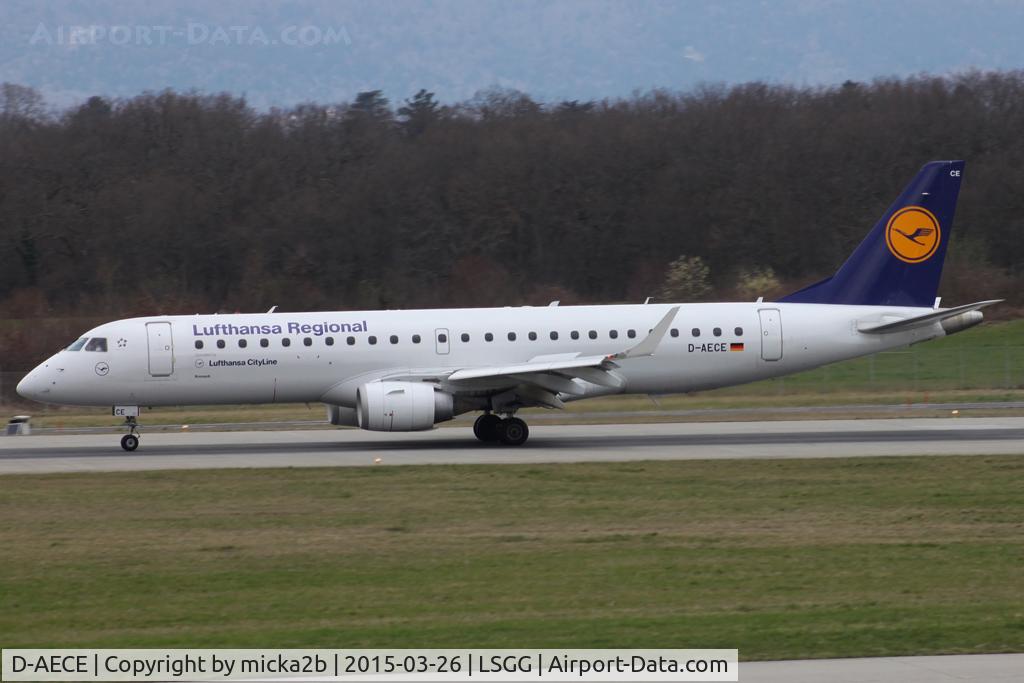 D-AECE, 2010 Embraer 190LR (ERJ-190-100LR) C/N 19000341, Taxiing