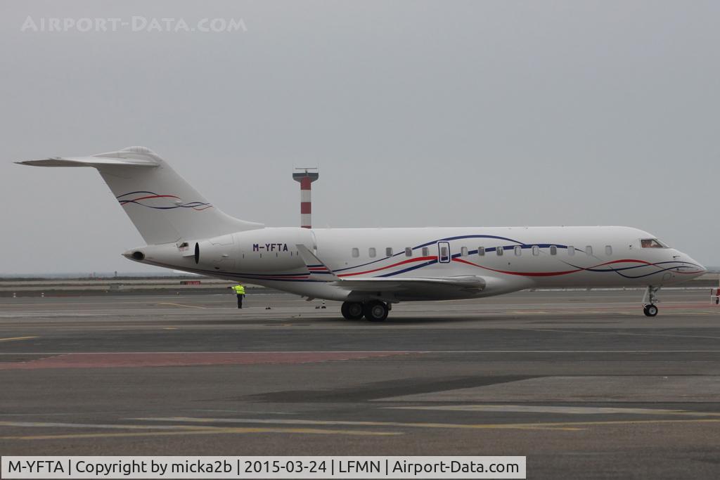 M-YFTA, 2012 Bombardier BD-700-1A10 Global 6000 C/N 9537, Taxiing