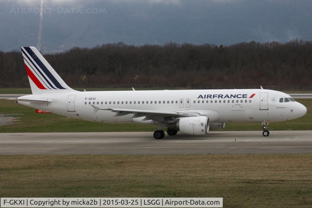 F-GKXI, 2003 Airbus A320-214 C/N 1949, Taxiing