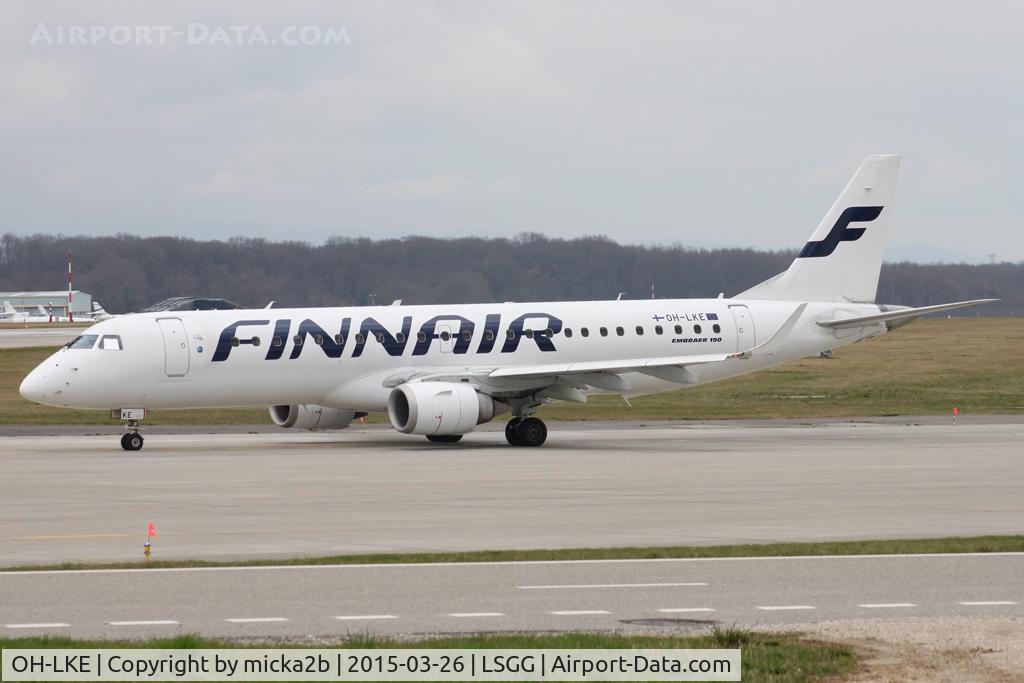OH-LKE, 2007 Embraer 190LR (ERJ-190-100LR) C/N 19000059, Taxiing