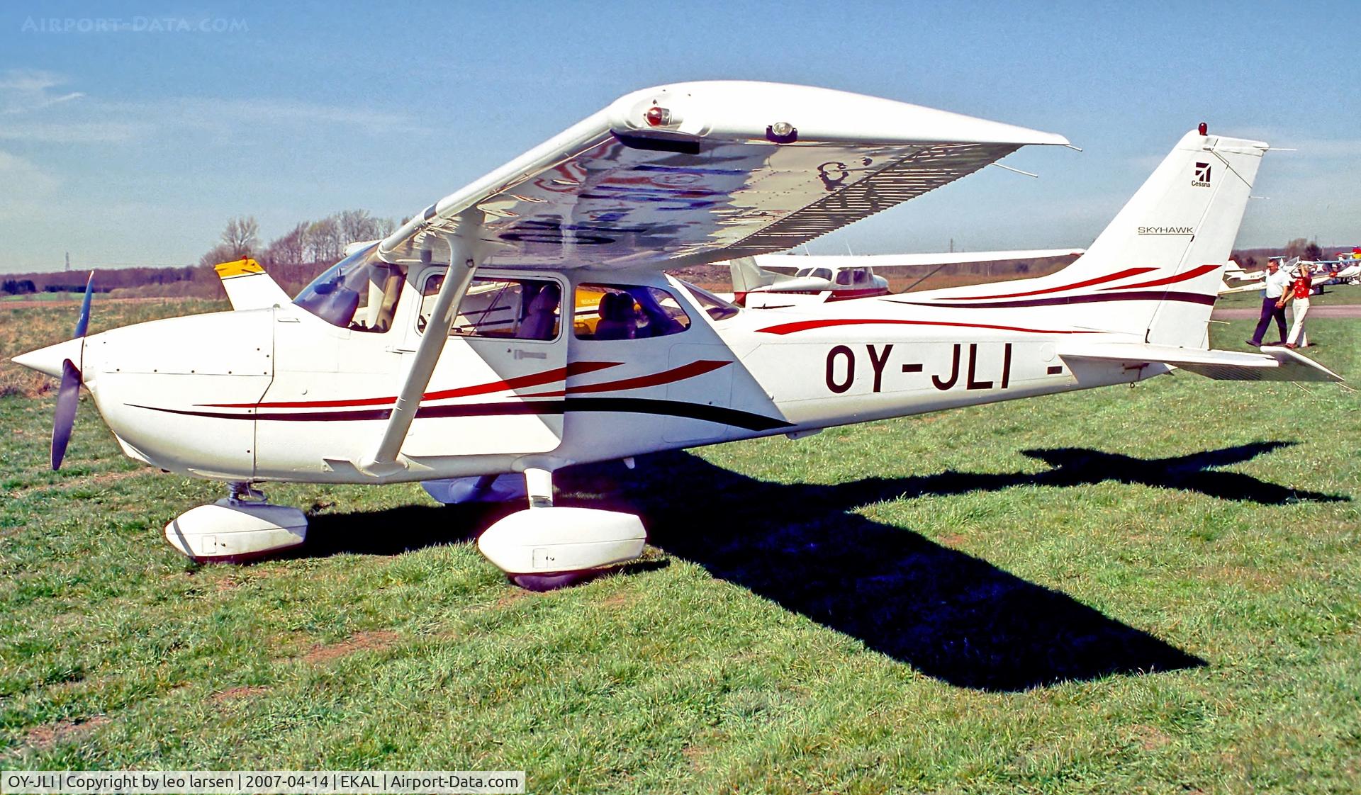 OY-JLI, 2006 Cessna 172R Skyhawk C/N 17281354, Allerød 14.4.07