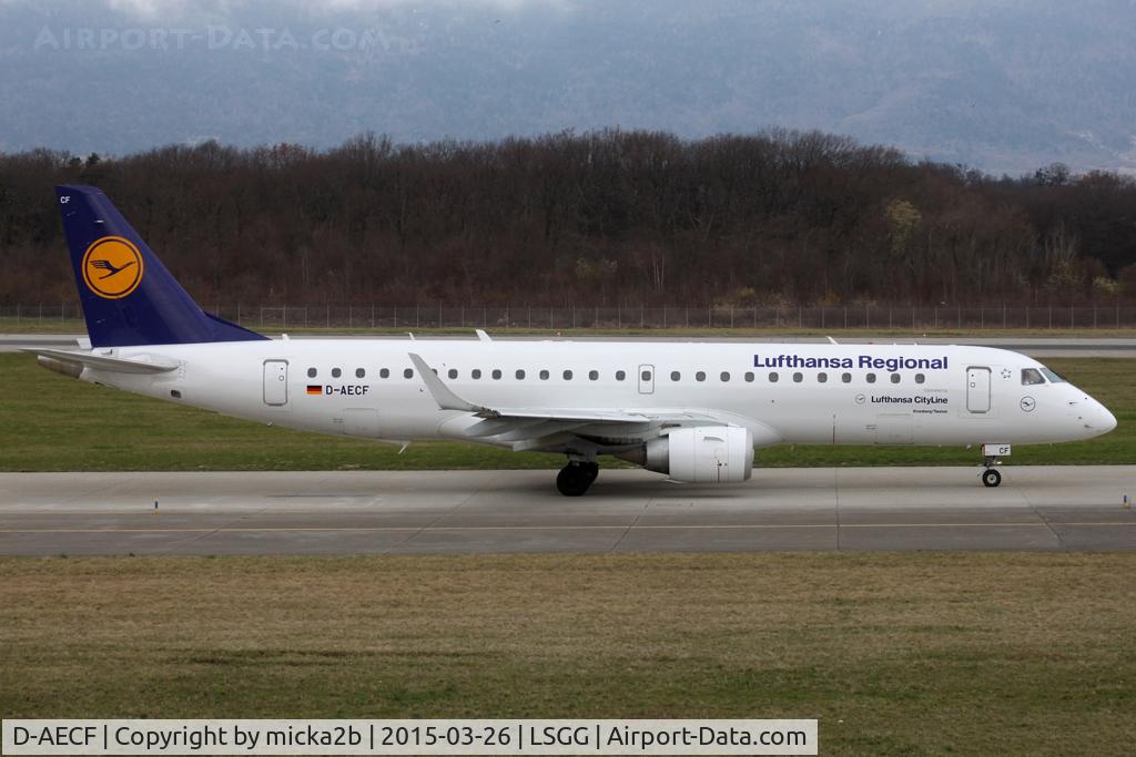 D-AECF, 2010 Embraer 190LR (ERJ-190-100LR) C/N 19000359, Taxiing