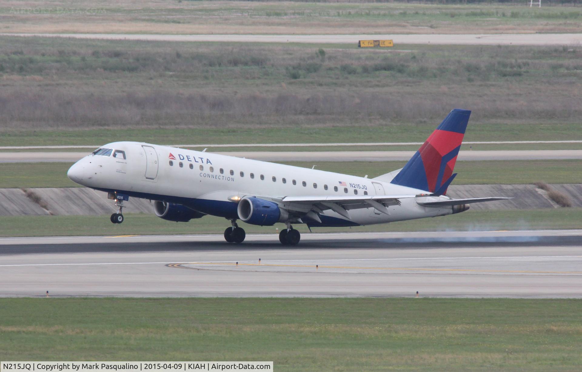 N215JQ, 2009 Embraer 175LR (ERJ-170-200LR) C/N 17000270, ERJ 170-200 LR