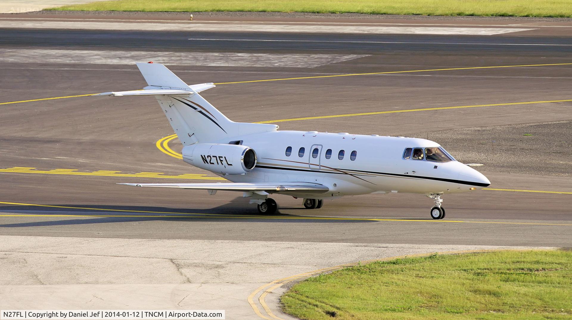 N27FL, 1999 Raytheon Hawker 800XP C/N 258426, N27FL taxing at TNCM