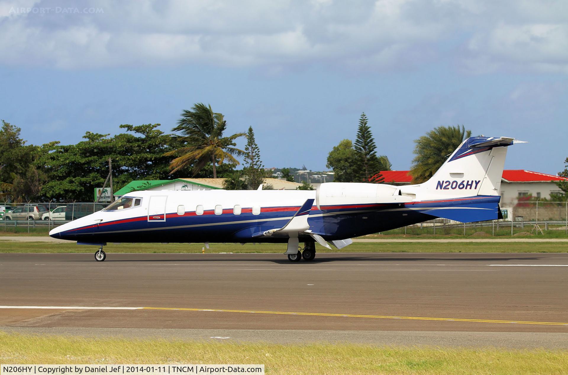 N206HY, 1994 Learjet Inc 60 C/N 028, N206HY back tracking at TNCM