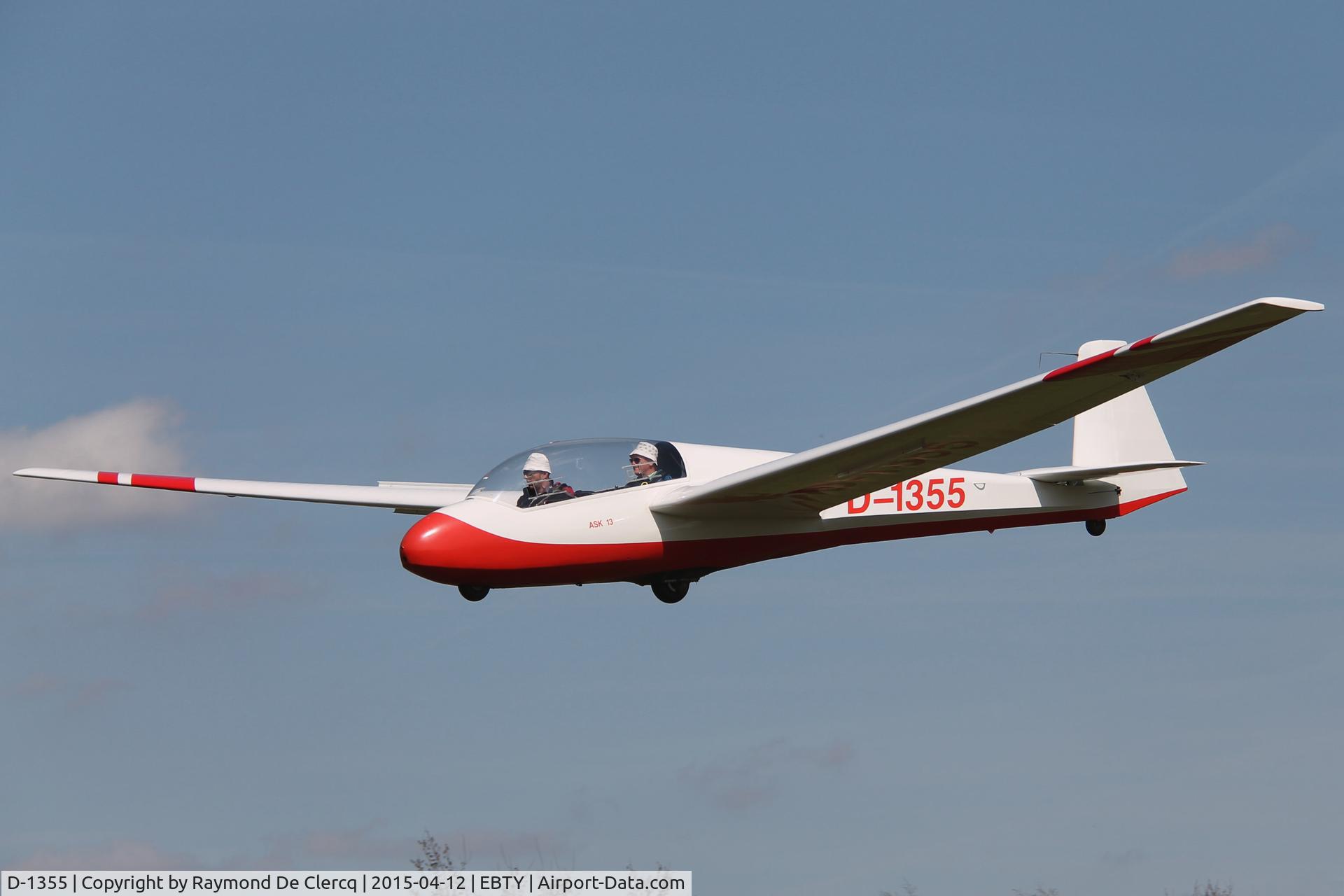 D-1355, 1987 Schleicher ASK-13 C/N 13659AB, Landing at Maubray.