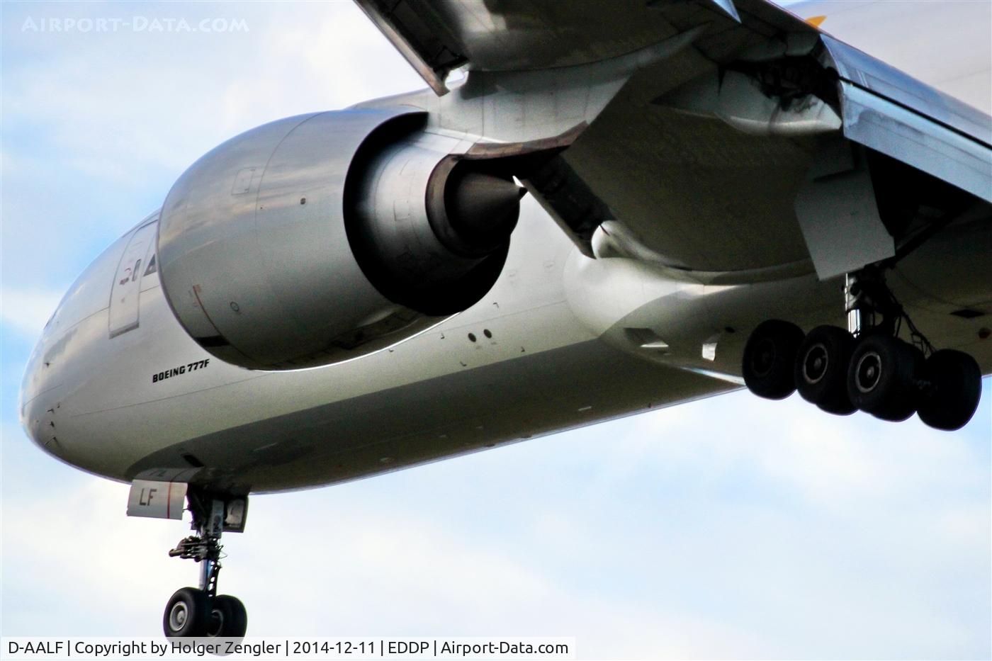 D-AALF, 2010 Boeing 777-FZN C/N 36201, AeroLogic´s Foxtrott on very final for runway 26L...