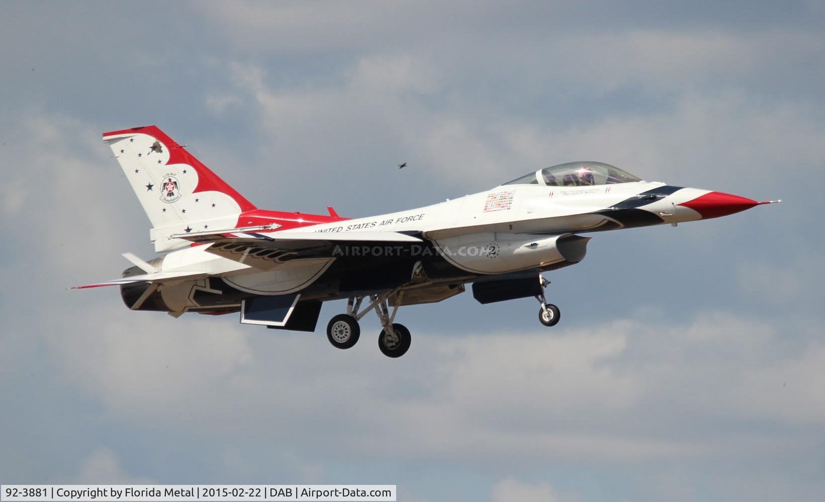 92-3881, 1992 General Dynamics F-16C Fighting Falcon C/N CC-123, Thunderbirds F-16