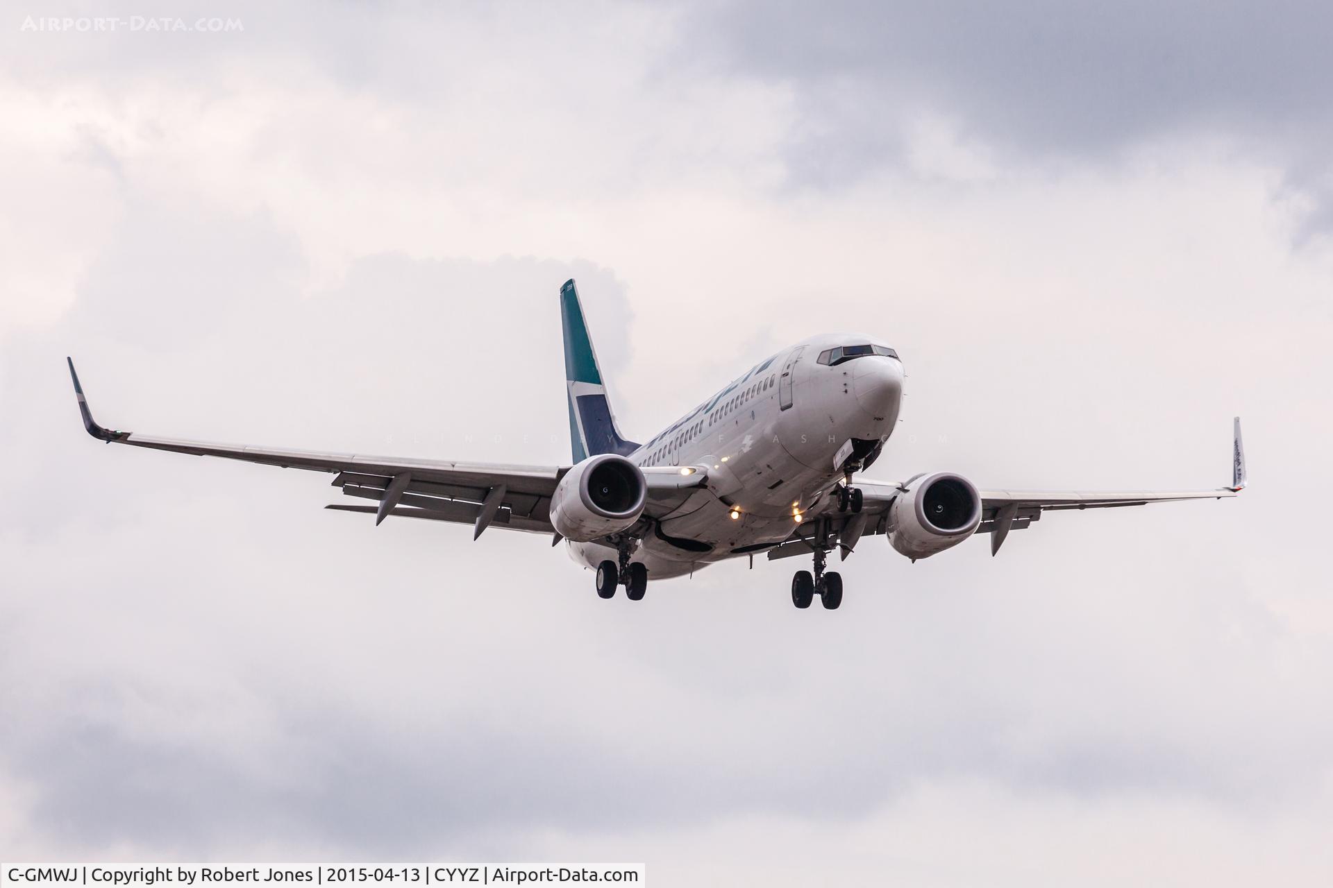C-GMWJ, 2006 Boeing 737-7CT C/N 35985, At Toronto Pearson