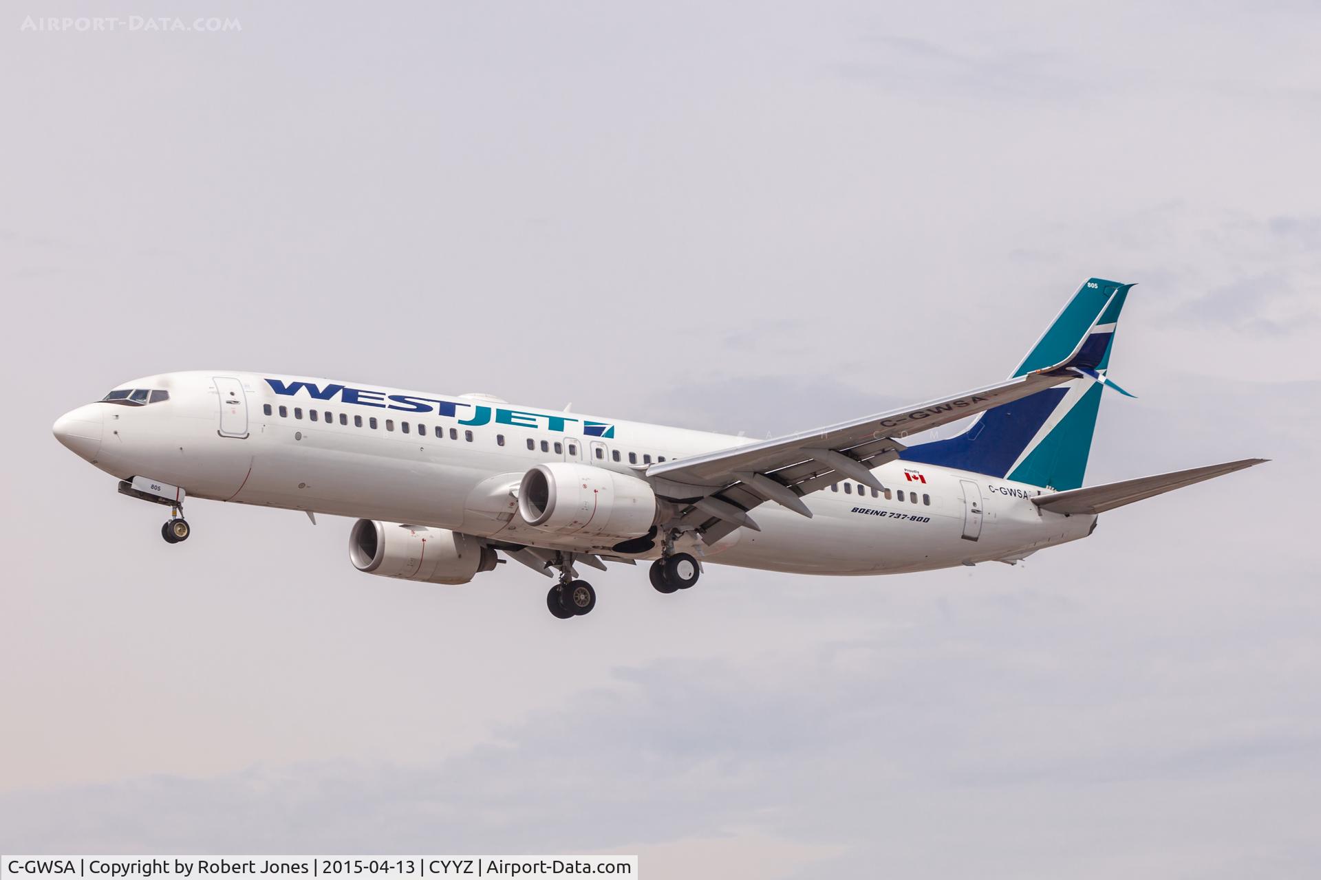 C-GWSA, 2005 Boeing 737-8CT C/N 34153, At Toronto Pearson