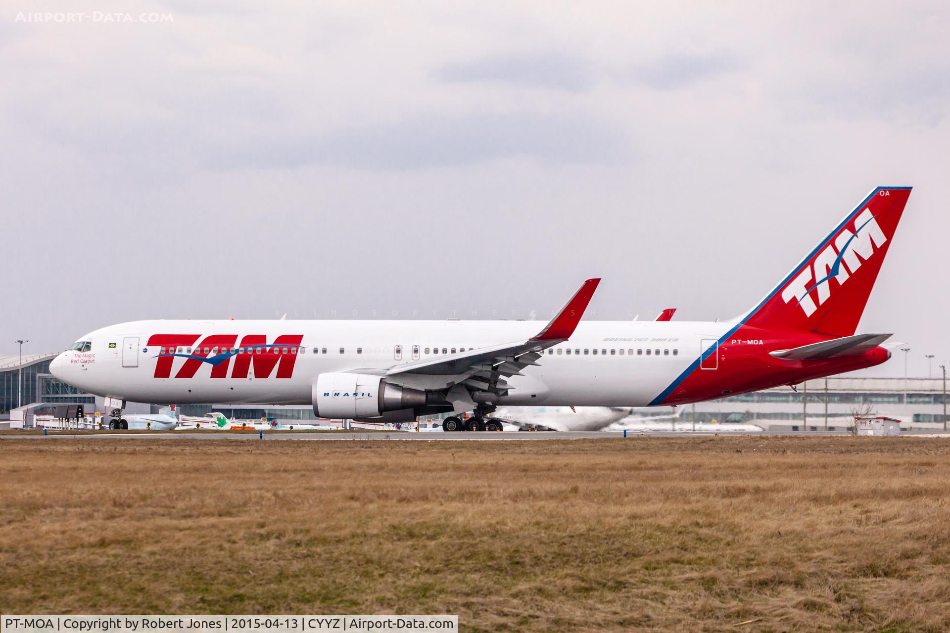 PT-MOA, 2013 Boeing 767-316/ER C/N 41995, At Toronto Pearson