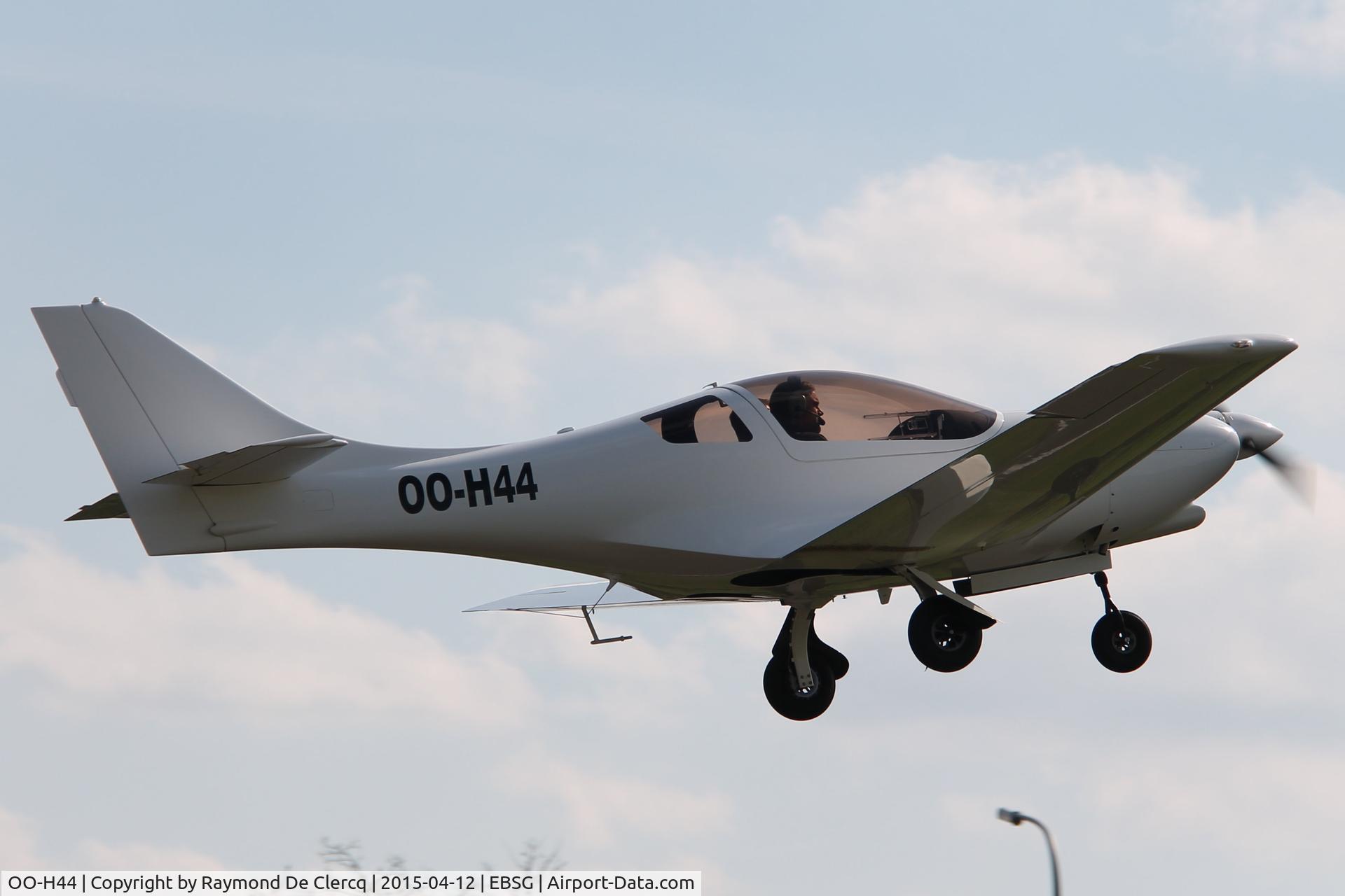 OO-H44, 2014 JMB Aircraft VL-3A Evolution C/N 124, Take-off