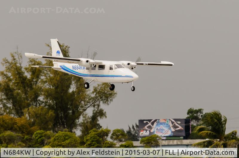 N684KW, 1991 Partenavia P-68C C/N 387, Ft. Lauderdale