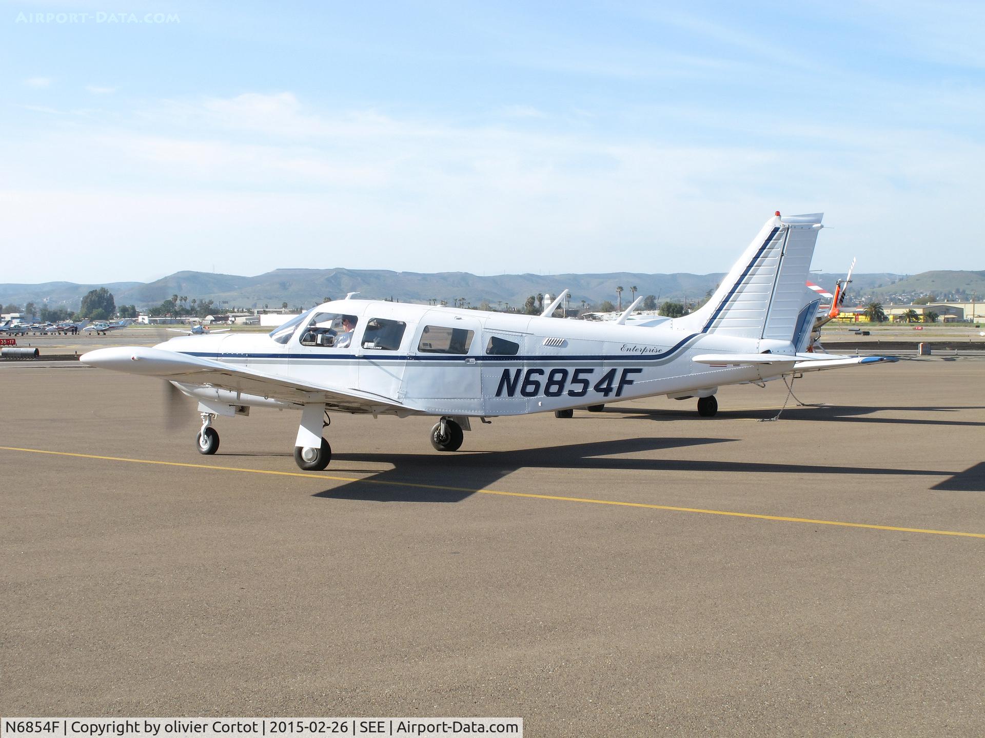 N6854F, Piper PA-32R-300 Cherokee Lance C/N 32R-7780038, Gillespie field