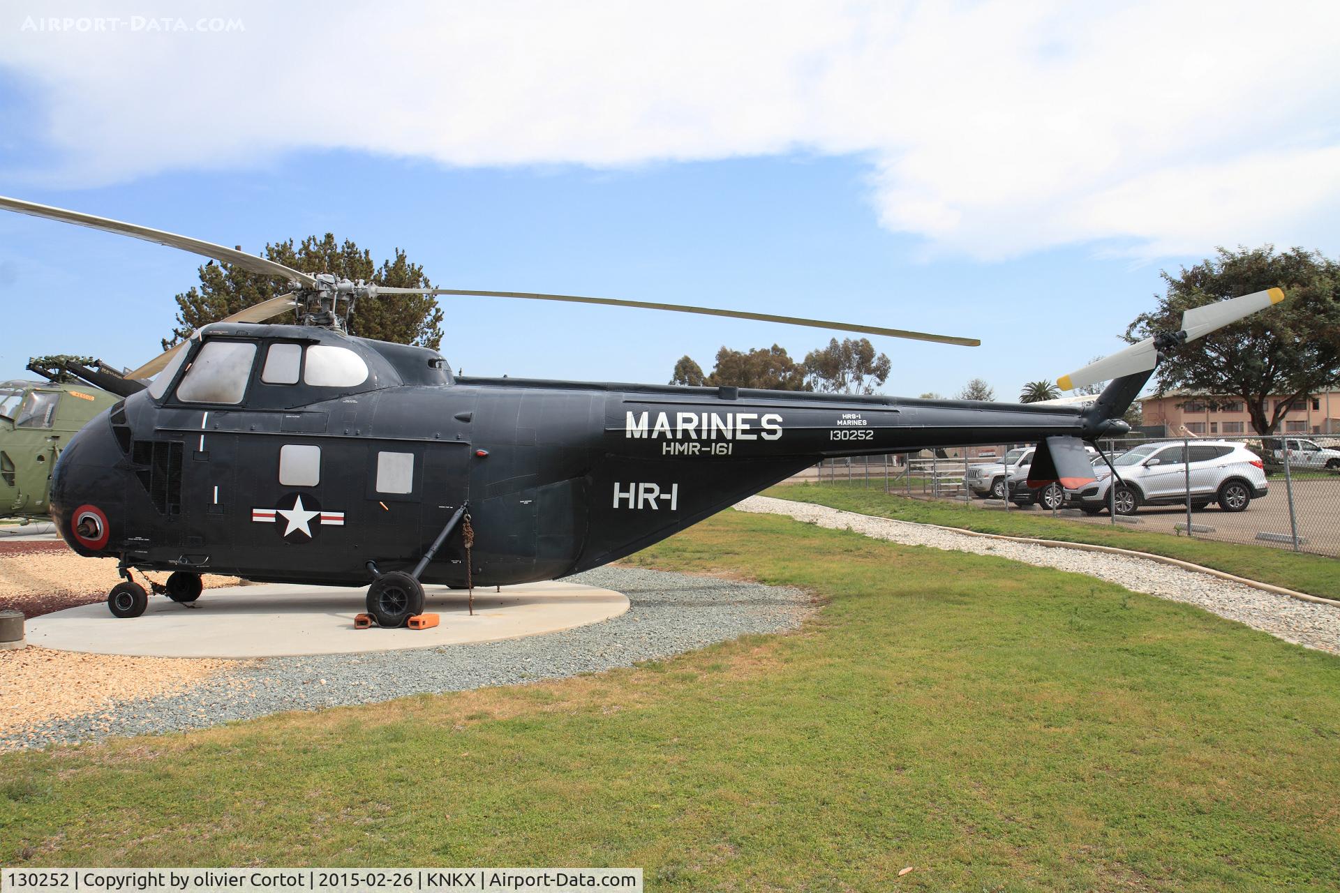 130252, 1953 Sikorsky HRS-3 (CH-19E) Chickasaw C/N 55-408, flying leathernecks museum