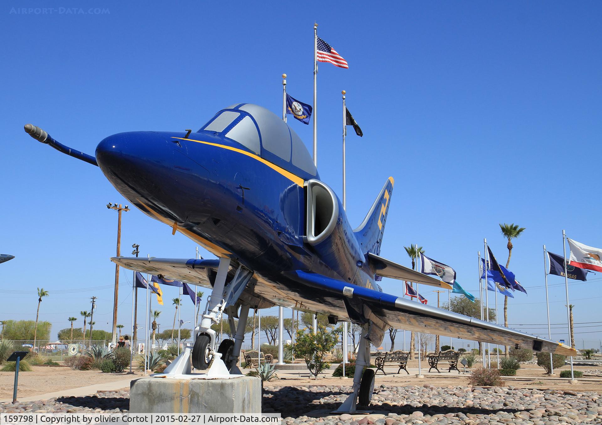 159798, Douglas TA-4J Skyhawk C/N 14497, NAS El Centro