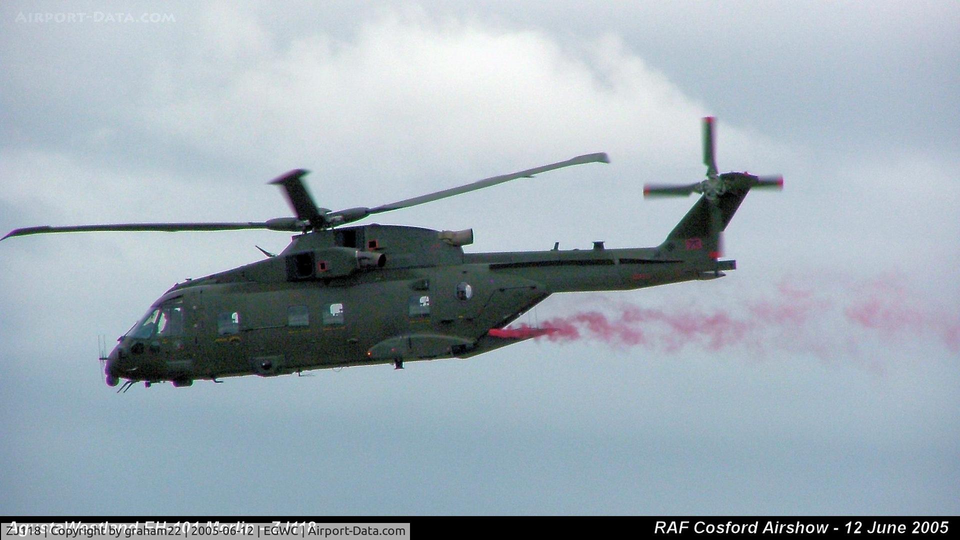 ZJ118, 1999 AgustaWestland EH-101 Merlin HC3 C/N 50049/RAF02, Cosford Airshow June 2005