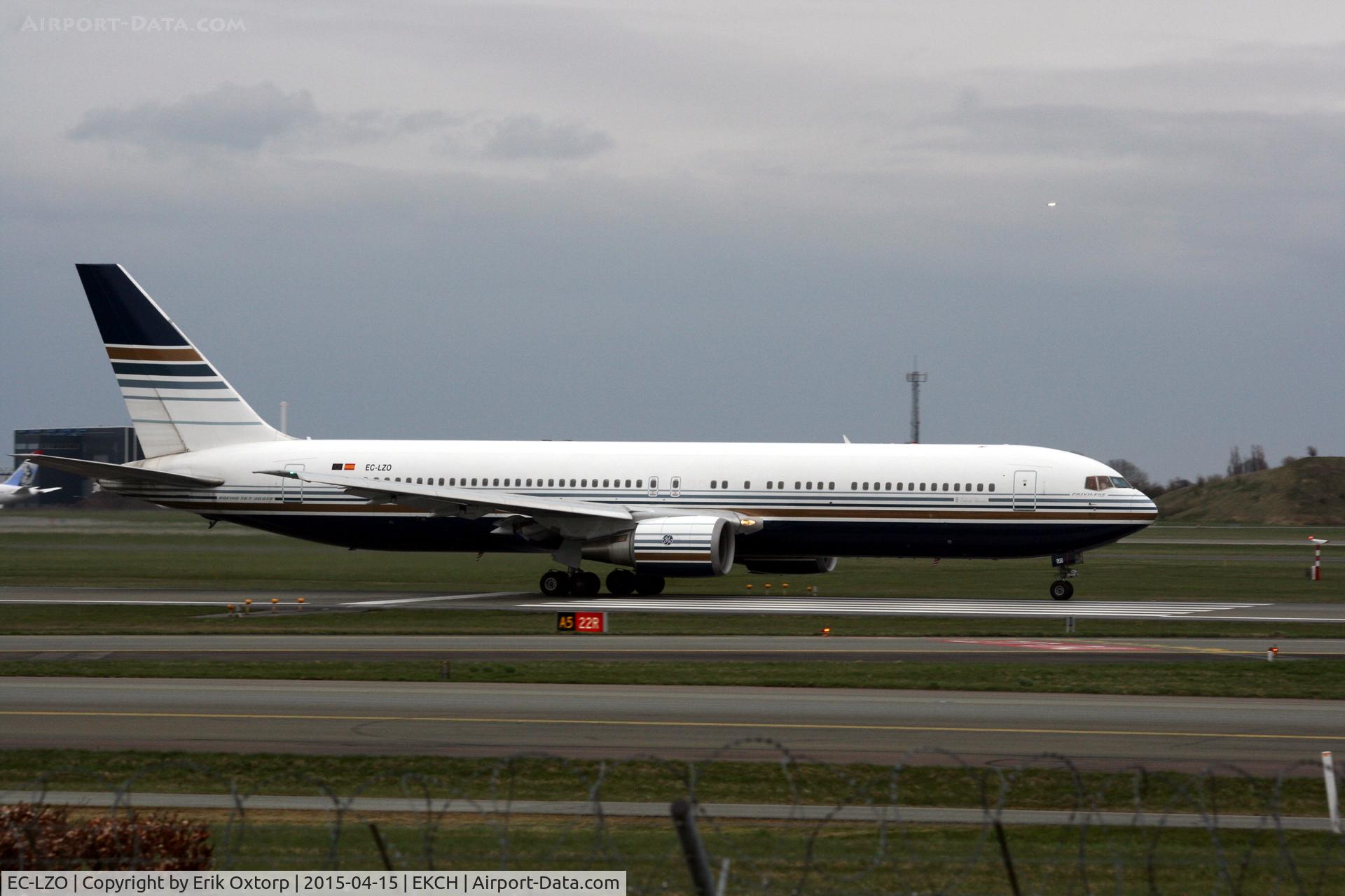 EC-LZO, 1995 Boeing 767-35D/ER C/N 27902, EC-LZO departing rw 22R