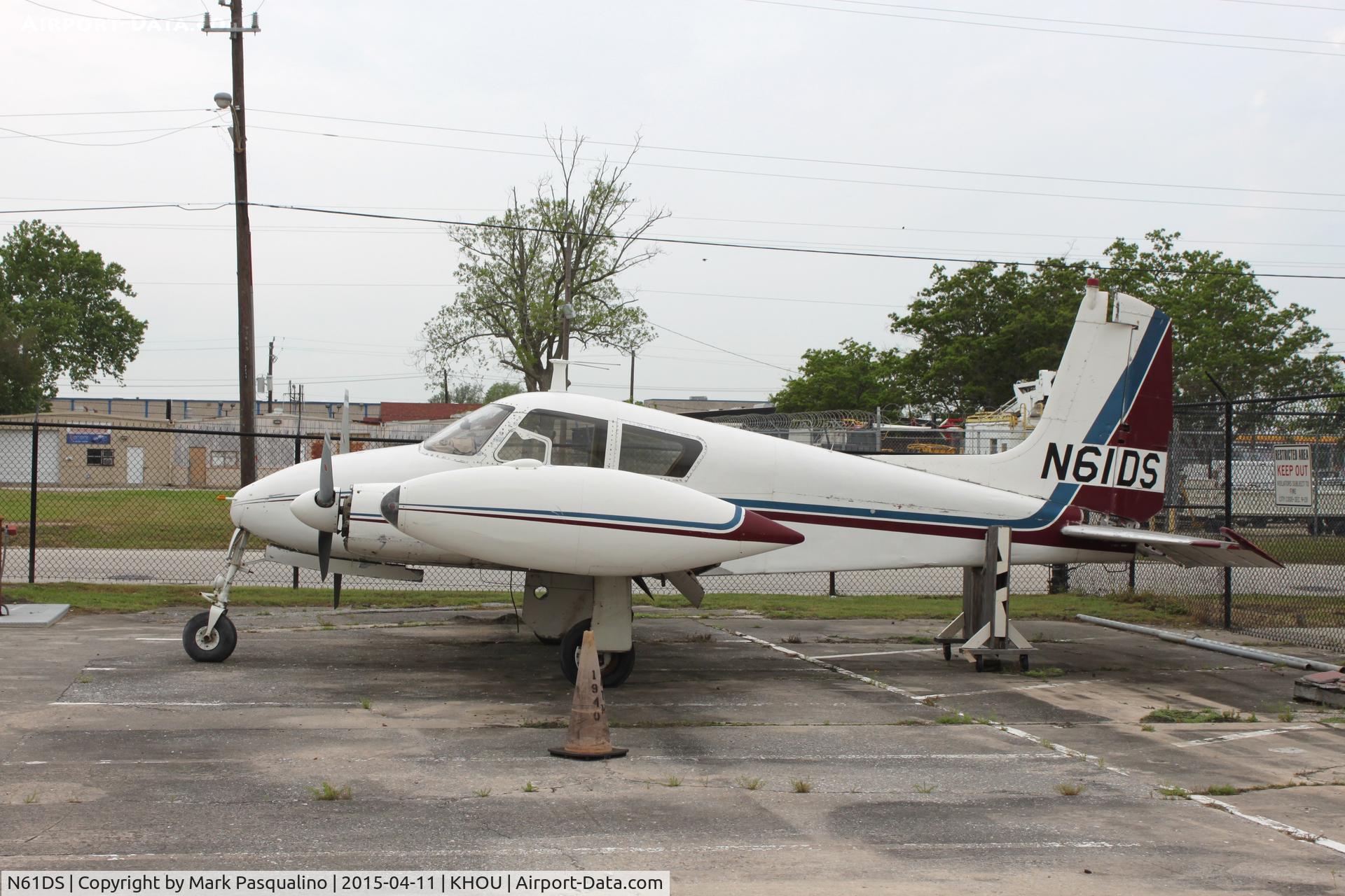 N61DS, 1956 Cessna 310 C/N 35317, Cessna 310