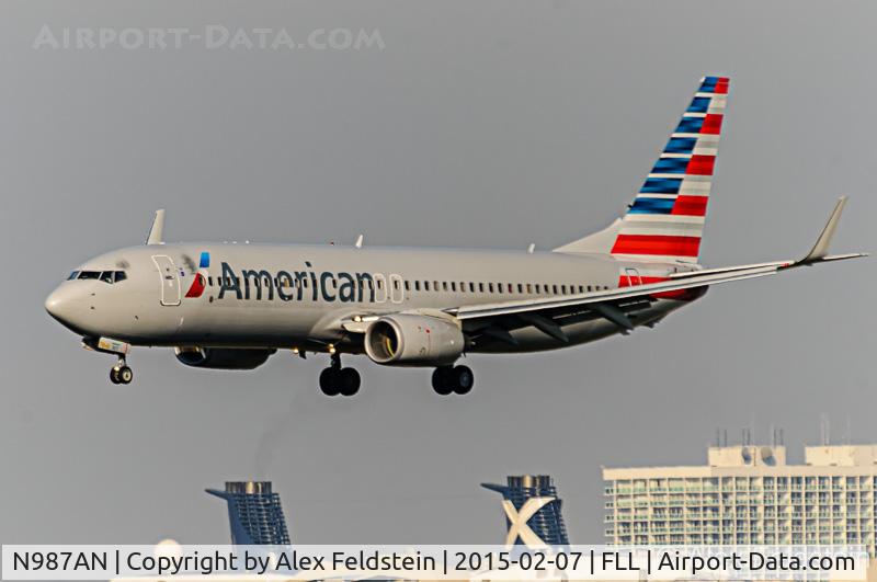 N987AN, 2009 Boeing 737-823 C/N 31069, Ft. Lauderdale
