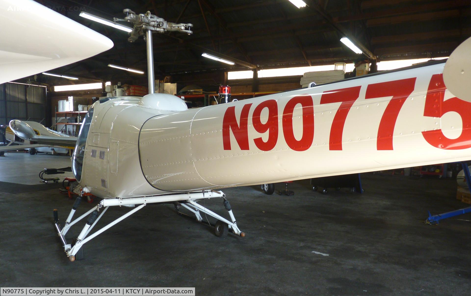 N90775, 1969 Enstrom F-28A C/N 039, A 1969 Enstorm F-28A sitting inside the Skyview Aviation hangar.
