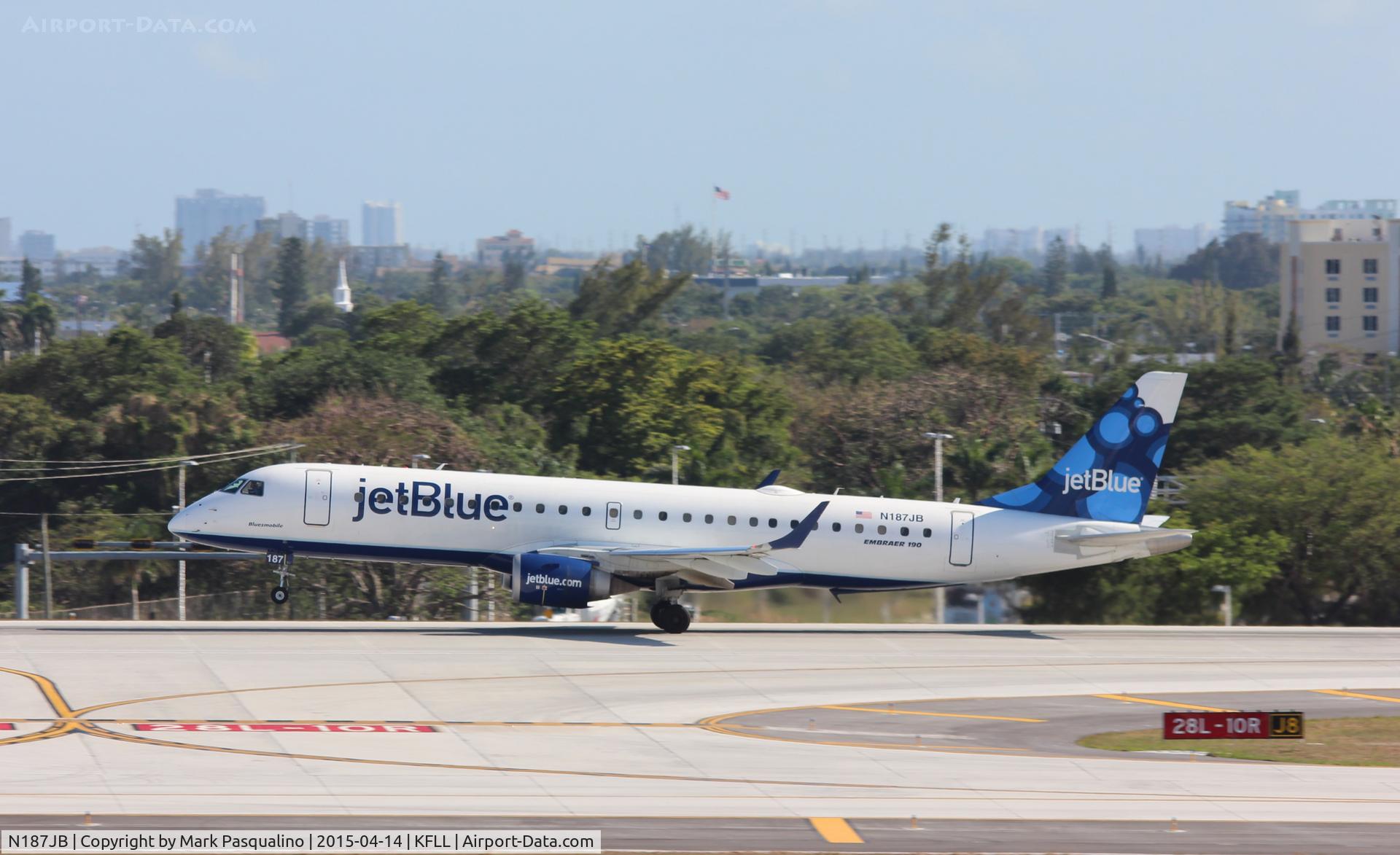 N187JB, 2005 Embraer 190AR (ERJ-190-100IGW) C/N 19000009, ERJ 190-100 IGW