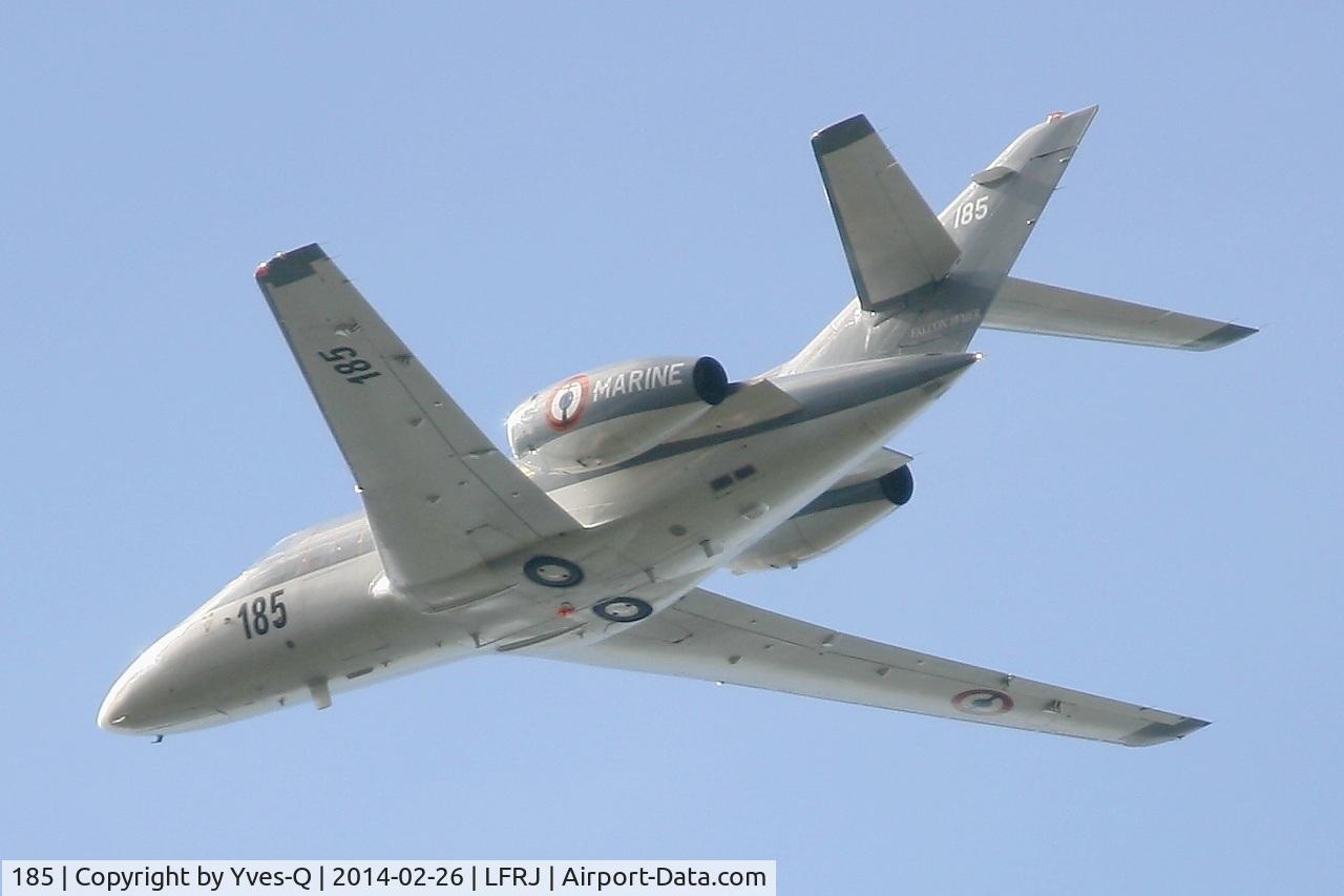 185, Dassault Falcon 10MER C/N 185, Dassault Falcon 10MER, Take-off rwy 26, Landivisiau Naval Air Base (LFRJ)