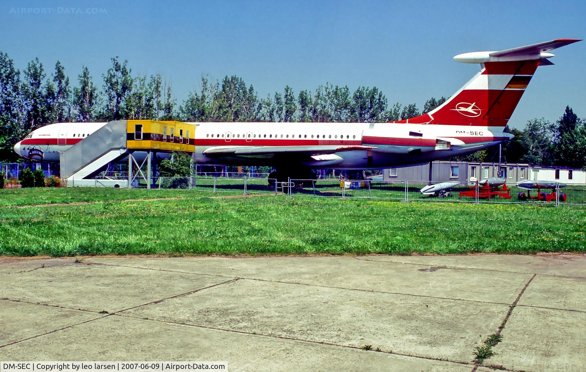 DM-SEC, 1971 Ilyushin IL-62 C/N 10903, Merseburg  9.6.07