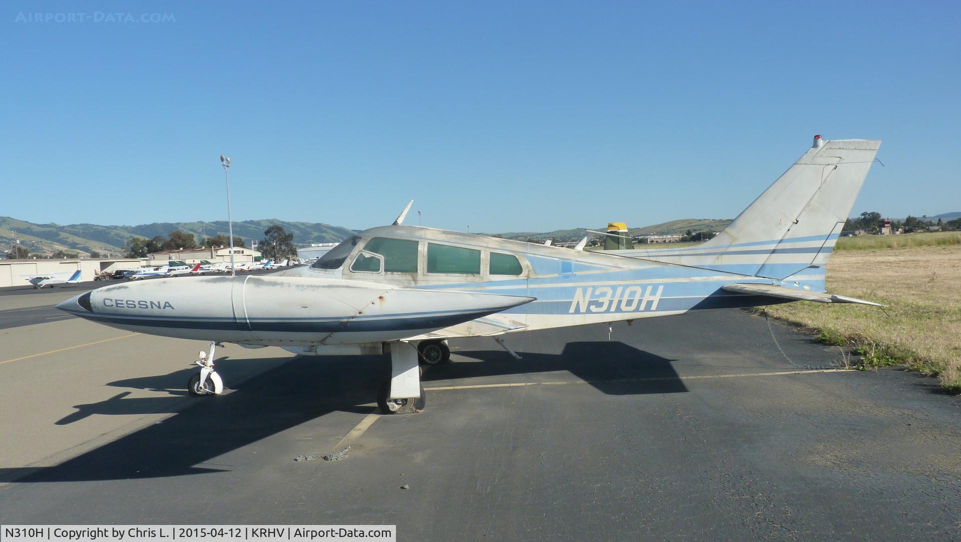 N310H, 1964 Cessna 310I C/N 310I0159, A local 1964 Cessna 310 sitting in front of the Victory Aero hangar. It's been sitting here for the longest time and hasn't moved. It will probably be scrapped soon.