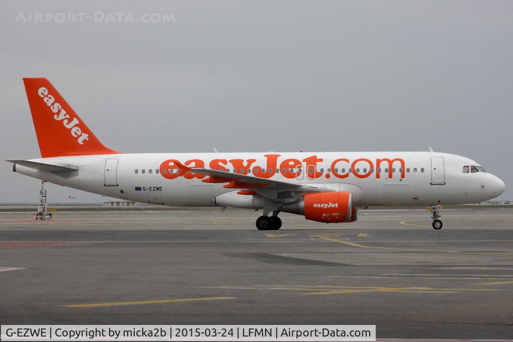 G-EZWE, 2012 Airbus A320-214 C/N 5289, Taxiing