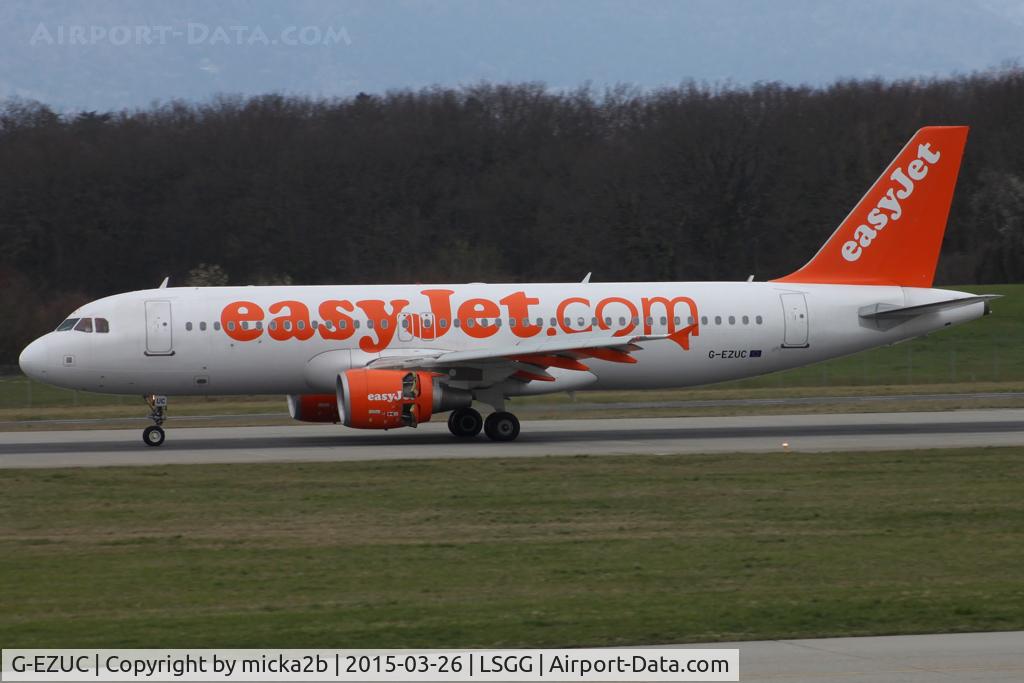 G-EZUC, 2011 Airbus A320-214 C/N 4591, Landing