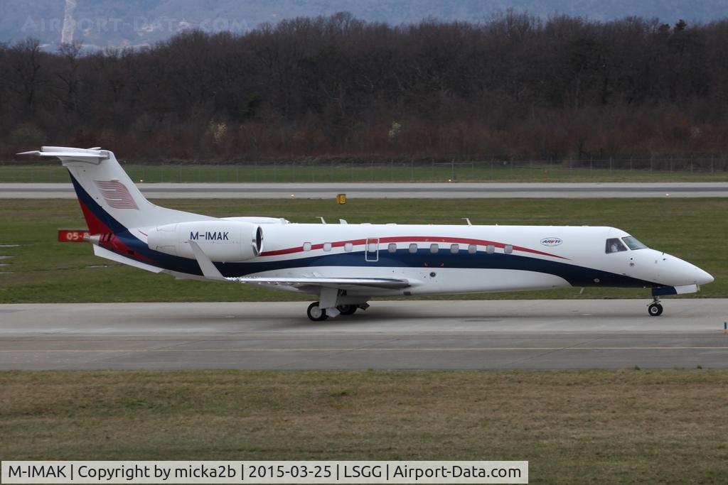 M-IMAK, 2011 Embraer EMB-135BJ Legacy 600 C/N 14501140, Taxiing