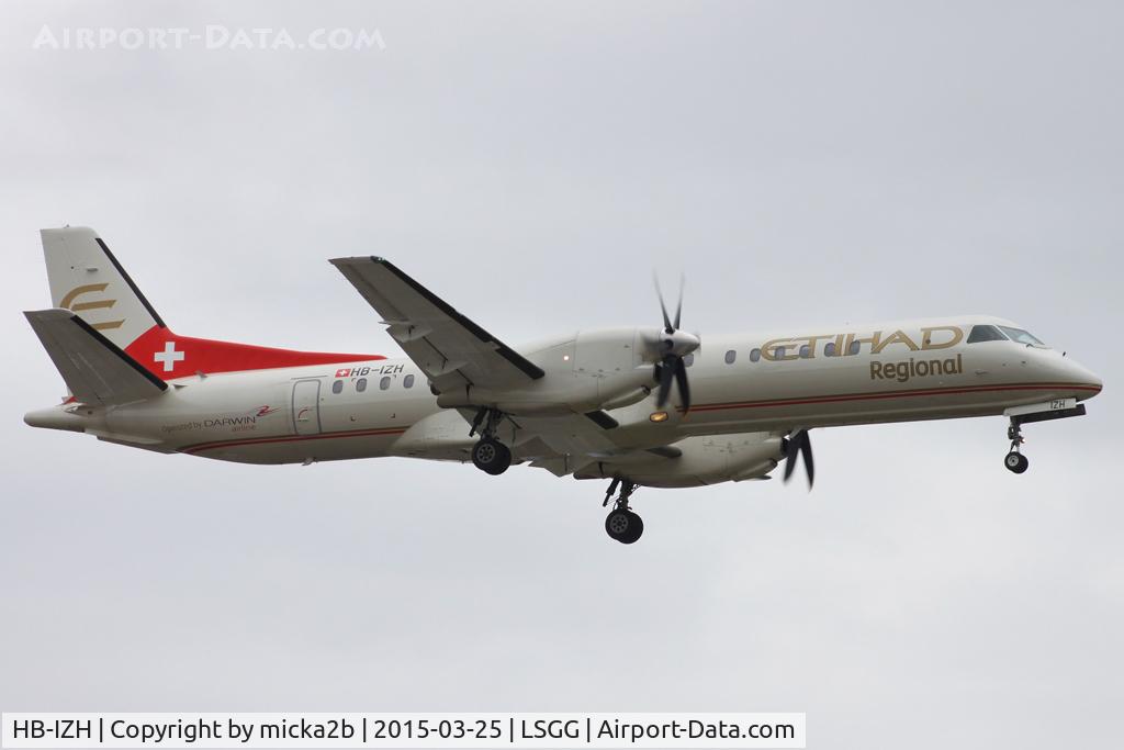 HB-IZH, 1994 Saab 2000 C/N 2000-011, Landing