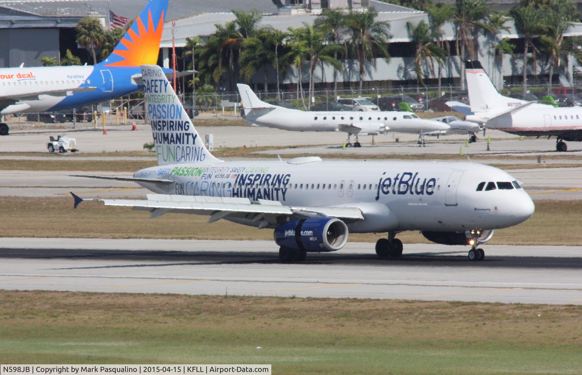 N598JB, 2004 Airbus A320-232 C/N 2314, Airbus A320