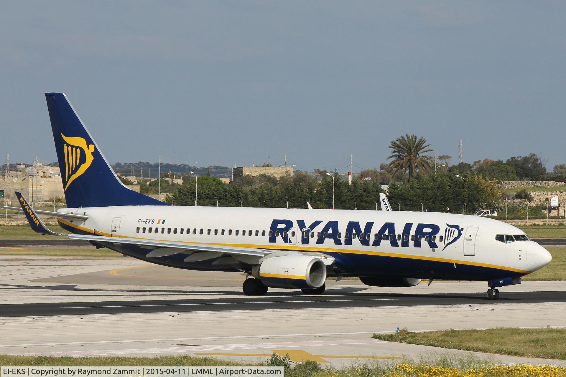 EI-EKS, 2010 Boeing 737-8AS C/N 38504, B737-800 EI-EKS Ryanair