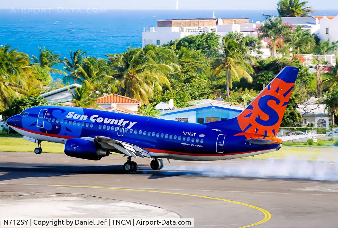 N712SY, 1998 Boeing 737-7Q8 C/N 28219, N712SY