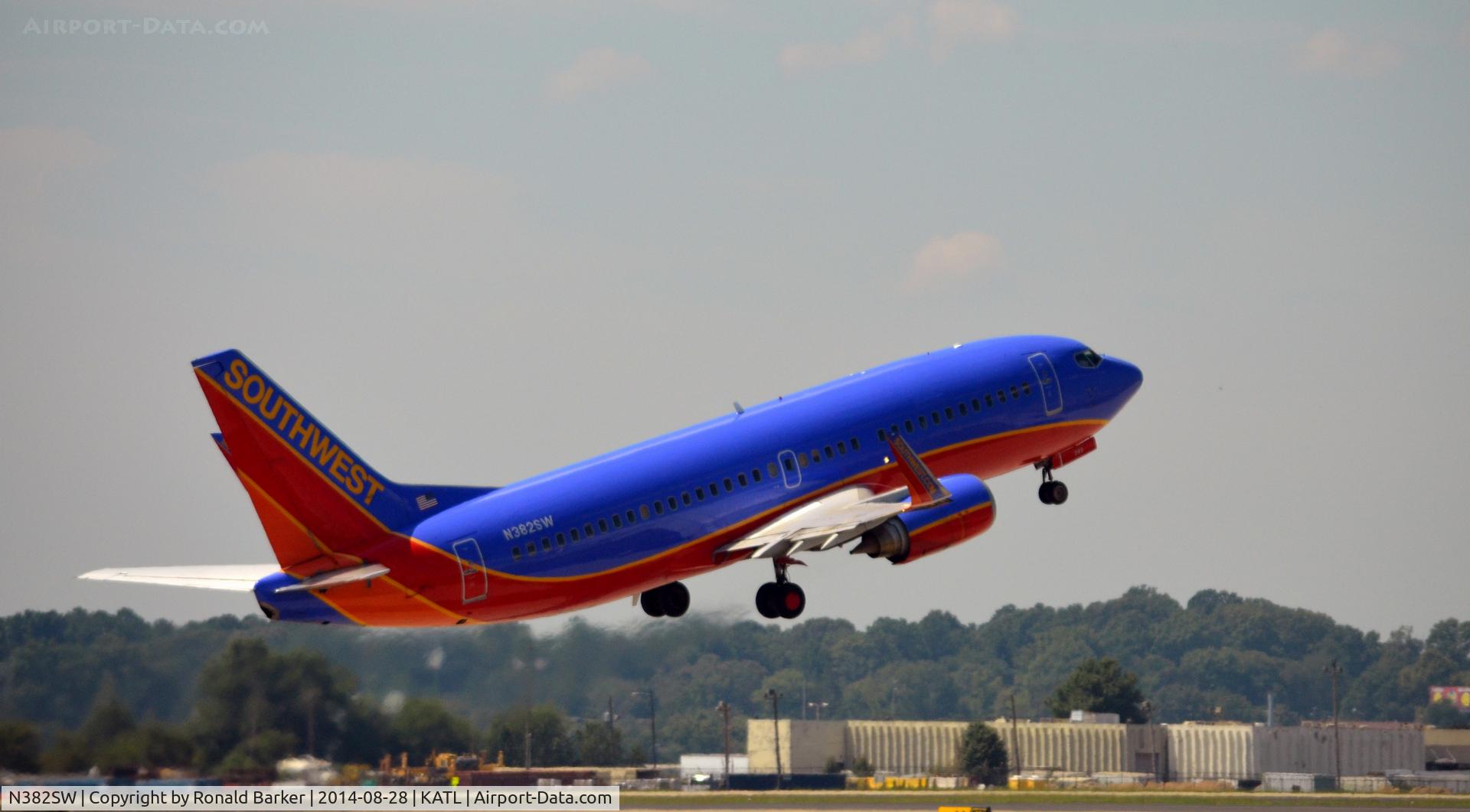 N382SW, 1994 Boeing 737-3H4 C/N 26588, Takeoff Atlanta
