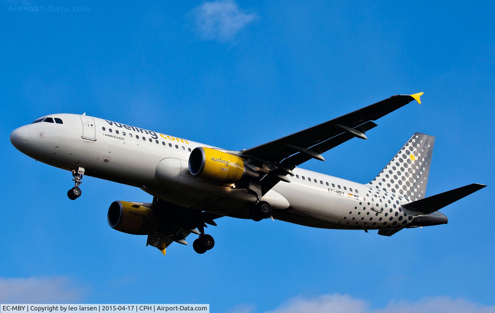 EC-MBY, 2011 Airbus A320-214 C/N 4674, Copenhagen Kastrup 17.4.15