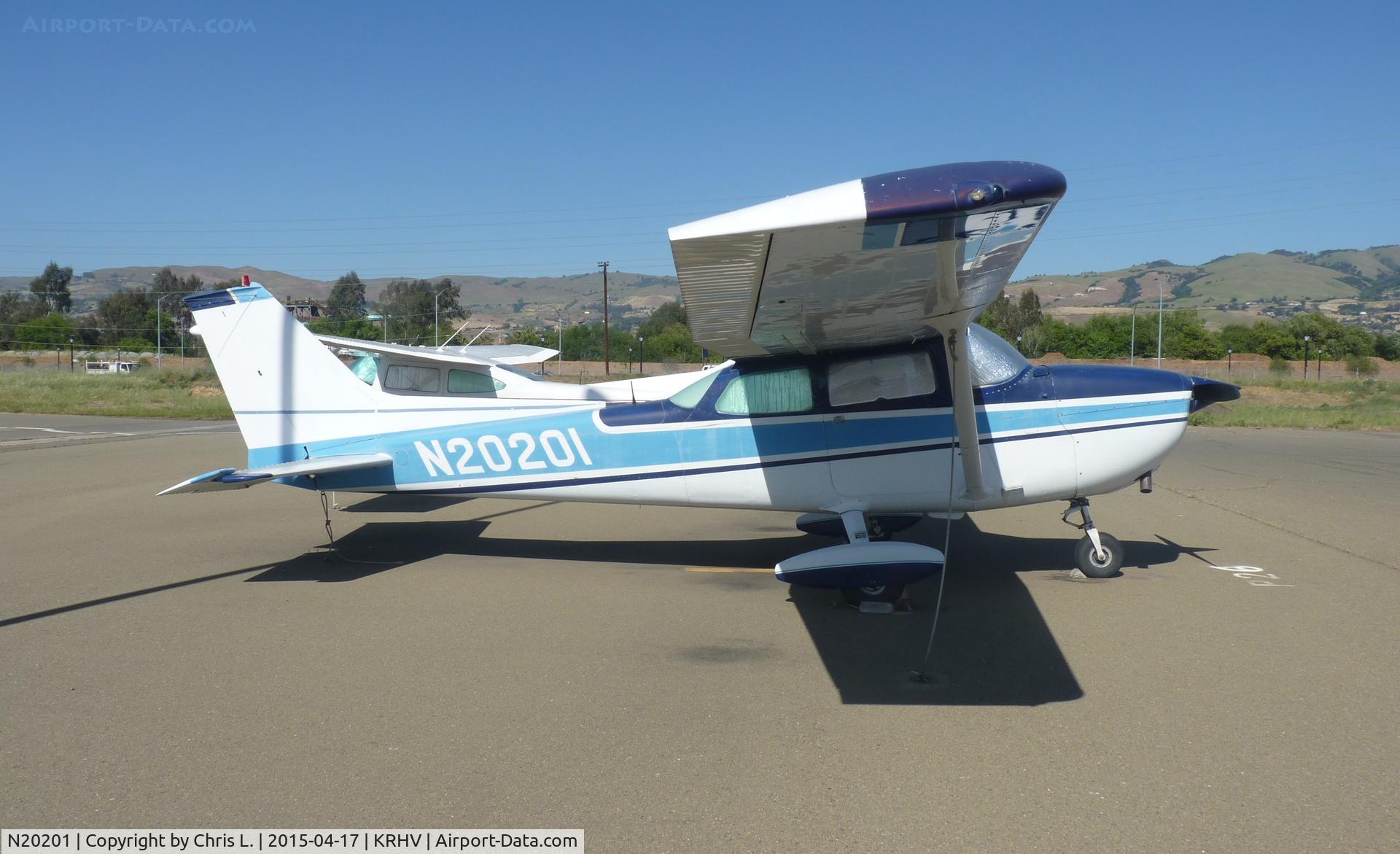 N20201, 1972 Cessna 172M C/N 17261091, A local 1972 Cessna 172M sitting at the south tie downs at Reid Hillview.