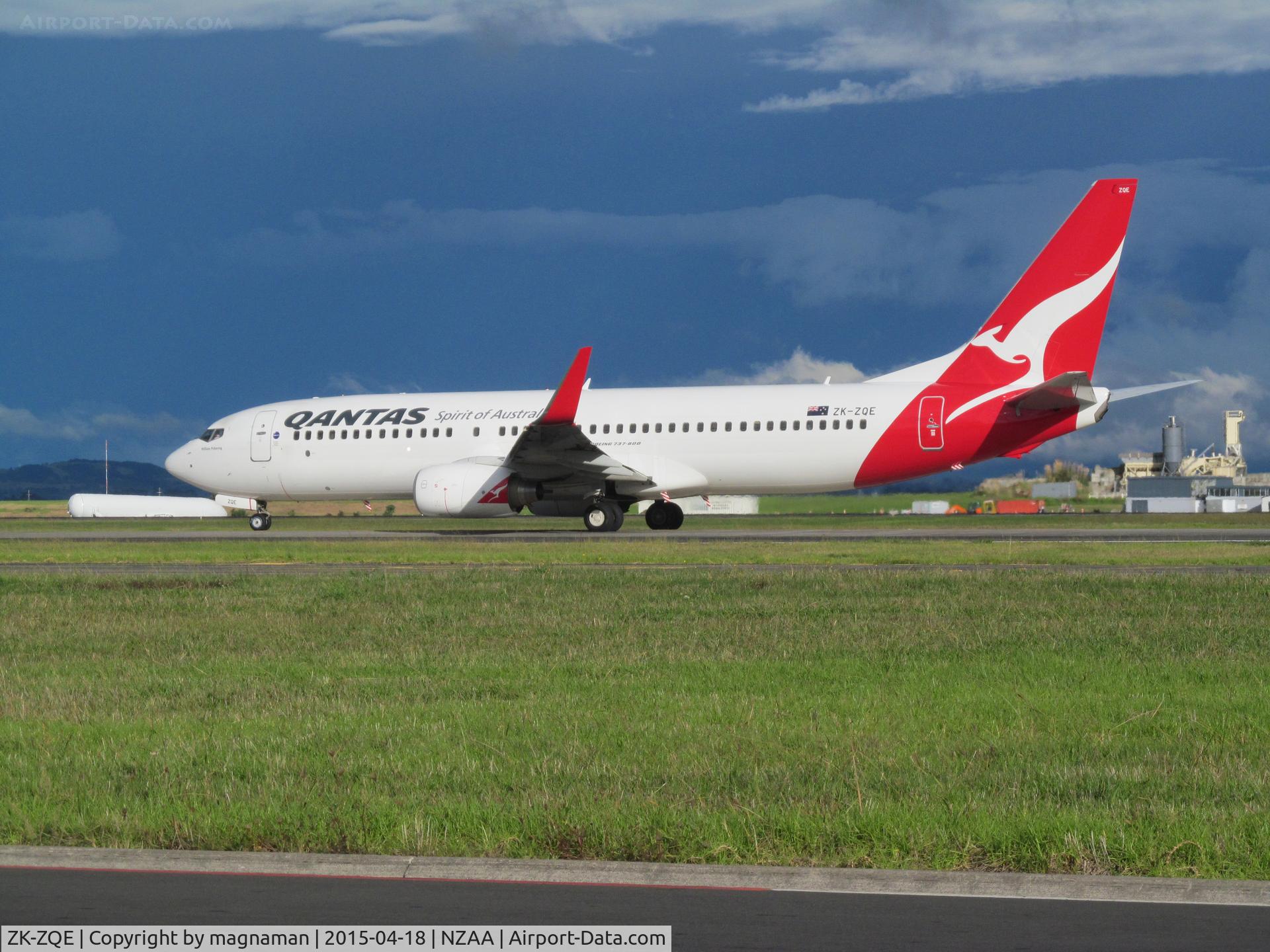ZK-ZQE, 2011 Boeing 737-838 C/N 34185, taxy for departure
