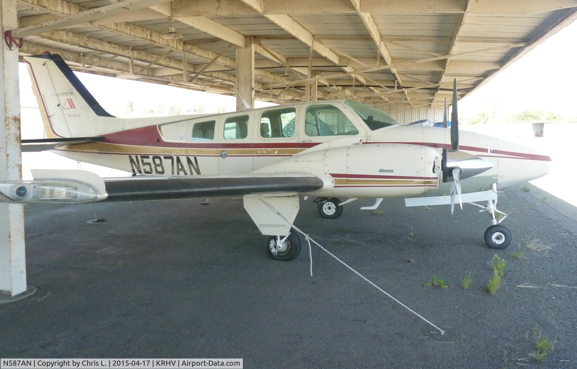 N587AN, Beechcraft 58 Baron C/N TH-1530, A local Beechcraft Baron 58 owned by the owner of Nice Air sitting under the shelters at Reid Hillview.
