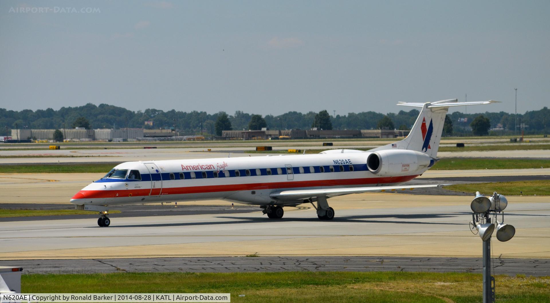 N620AE, Embraer ERJ-145LR (EMB-145LR) C/N 145102, Taxi Atlnata
