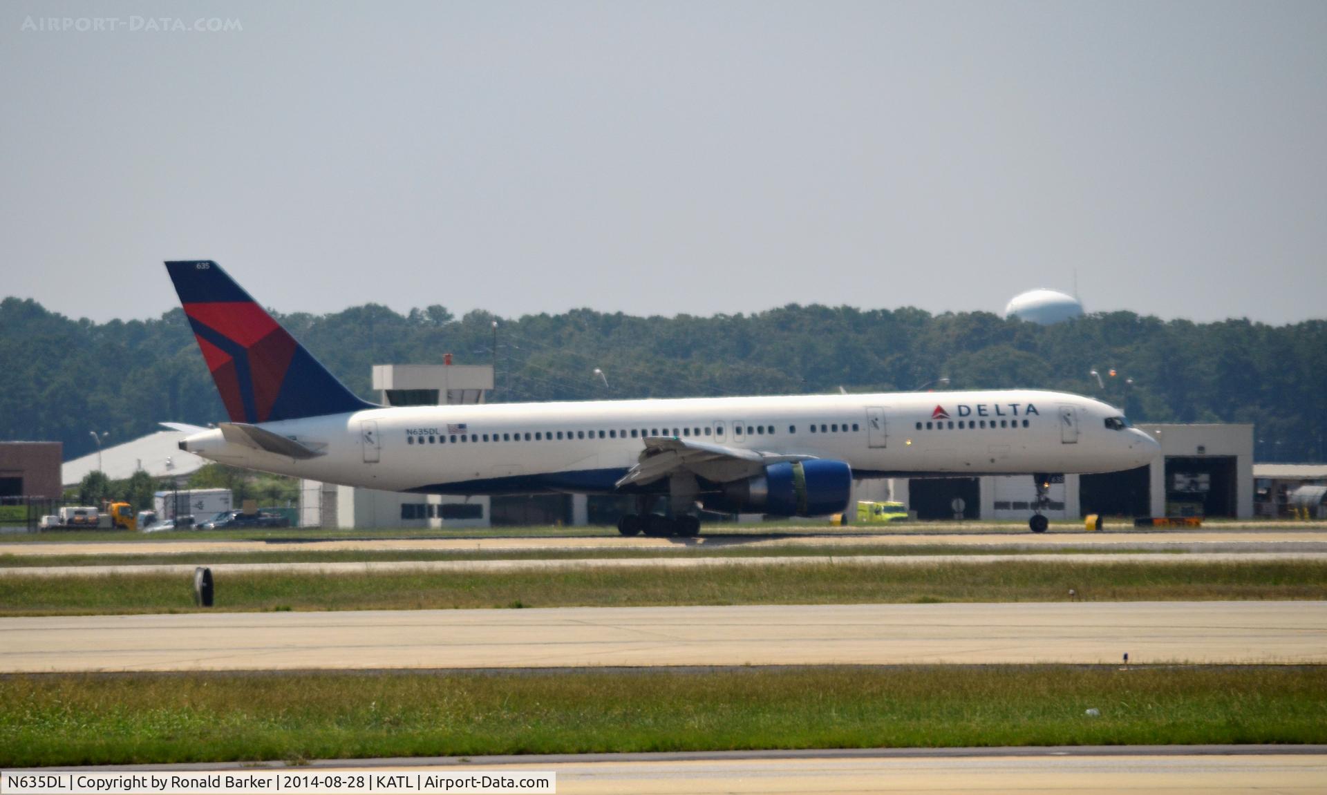 N635DL, 1988 Boeing 757-232 C/N 23762, Landing Atlanta