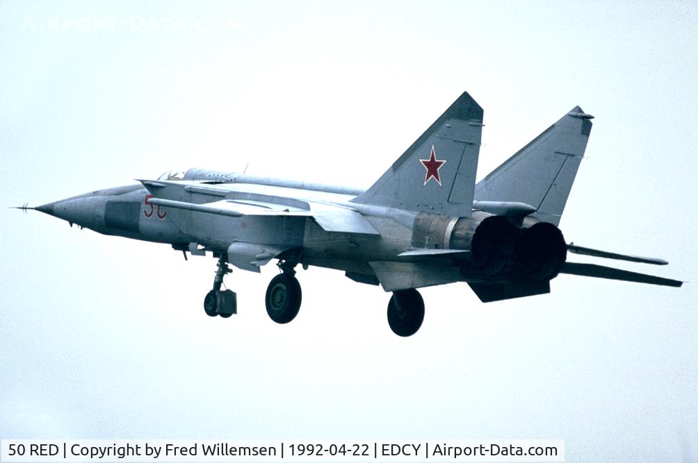 50 RED, Mikoyan-Gurevich MiG-25RBK C/N N02048240, 