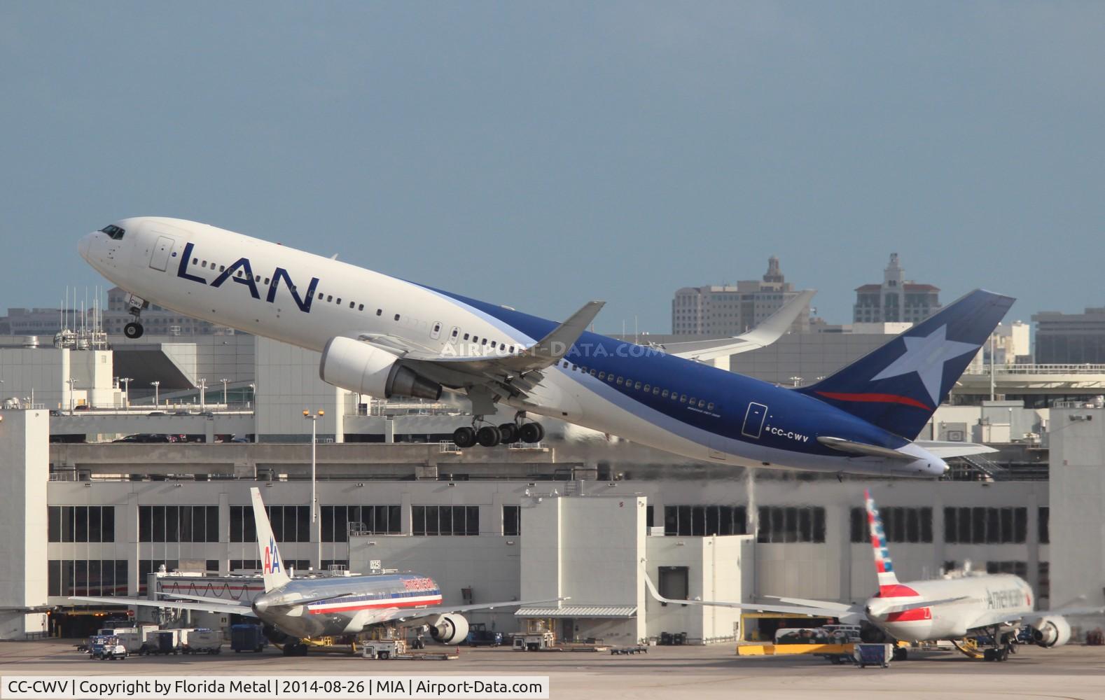 CC-CWV, 2007 Boeing 767-316/ER C/N 35230, LAN Chile