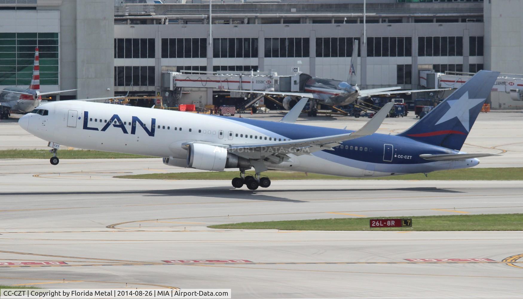 CC-CZT, 1998 Boeing 767-316/ER C/N 29228, LAN Chile