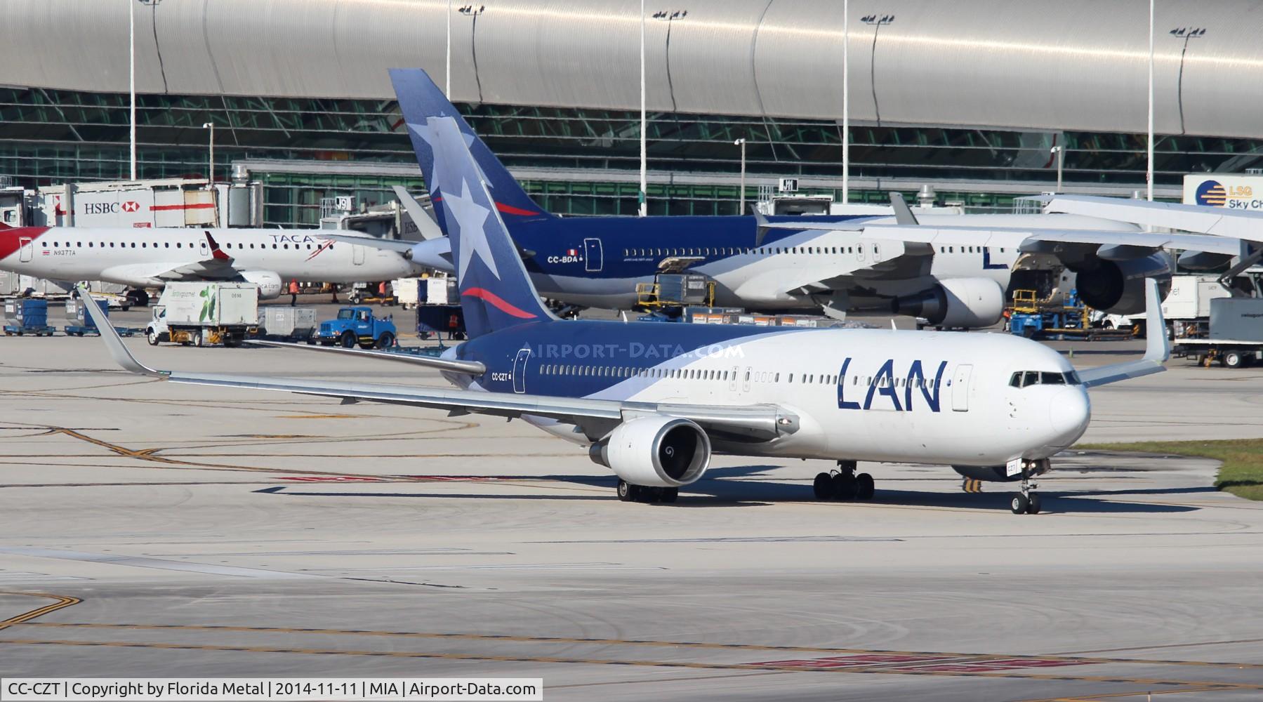 CC-CZT, 1998 Boeing 767-316/ER C/N 29228, LAN Chile