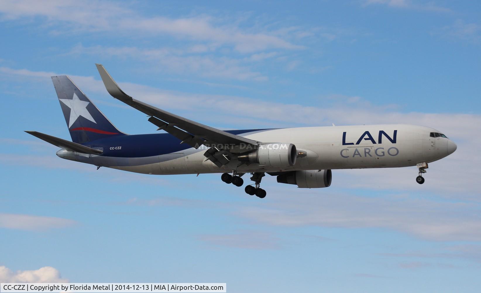 CC-CZZ, 1998 Boeing 767-316F/ER C/N 25756, LAN Cargo 767-300