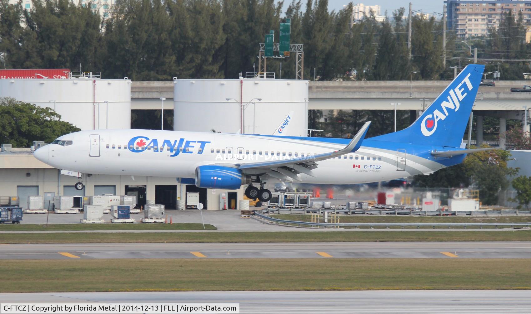 C-FTCZ, 2000 Boeing 737-8AS C/N 29923, Canjet